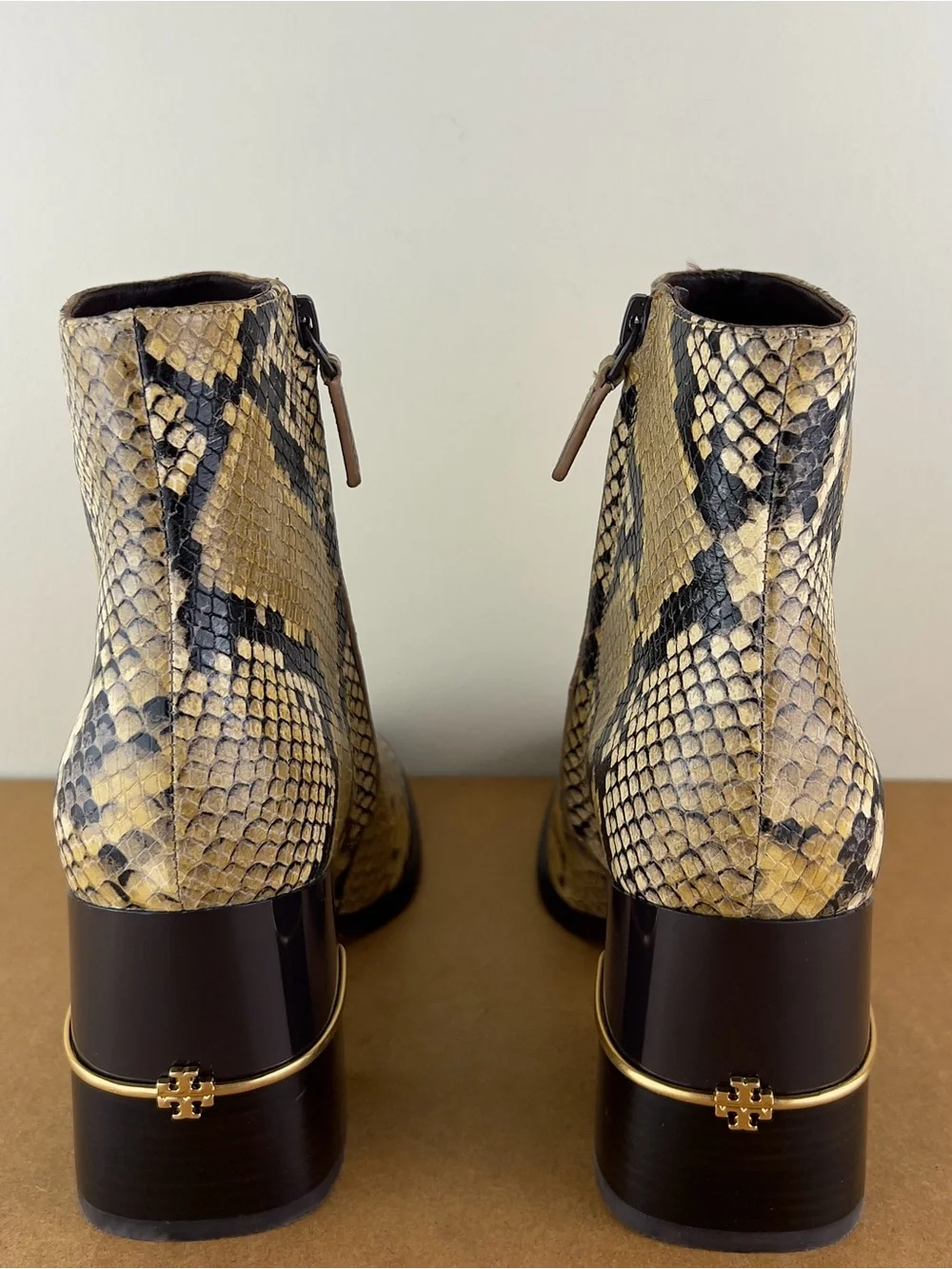 Tory Burch new tory